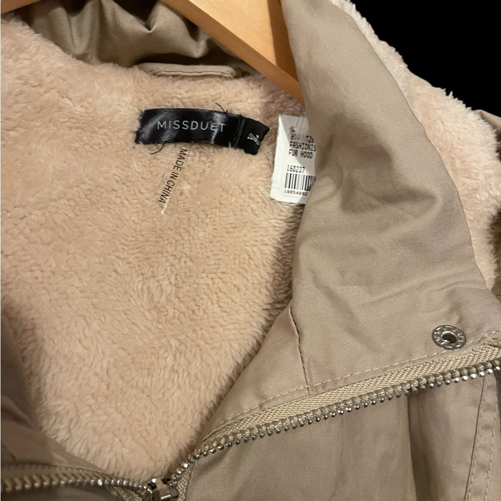 Women's Beige Hooded Vest - Picture 4 of 5